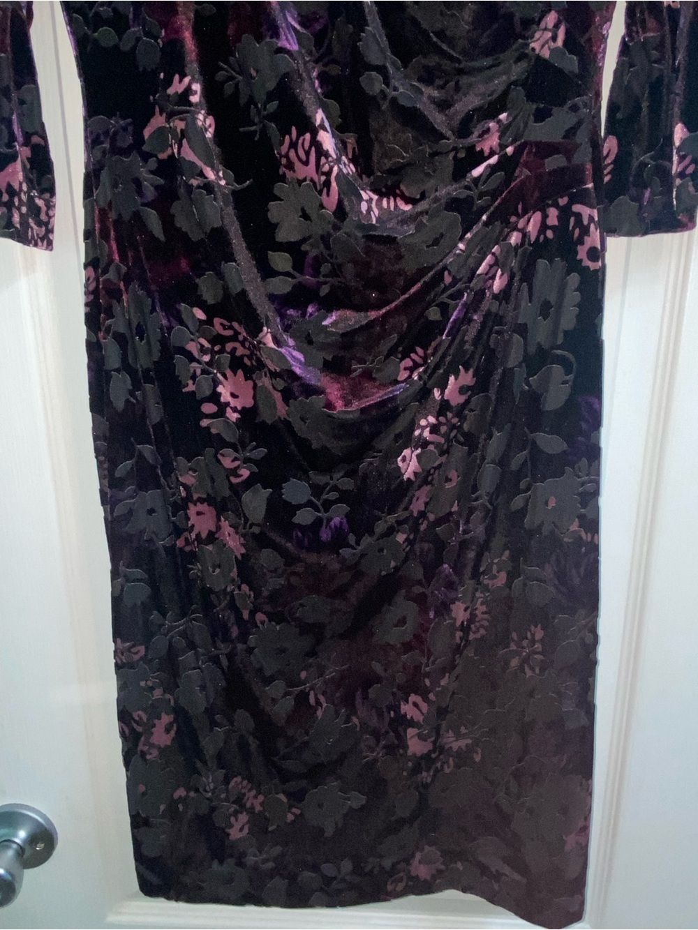 Adrianna Papell Floral Velvet Burnout Ruched Party Sheath Black Purple Dress 6 - Picture 8 of 16